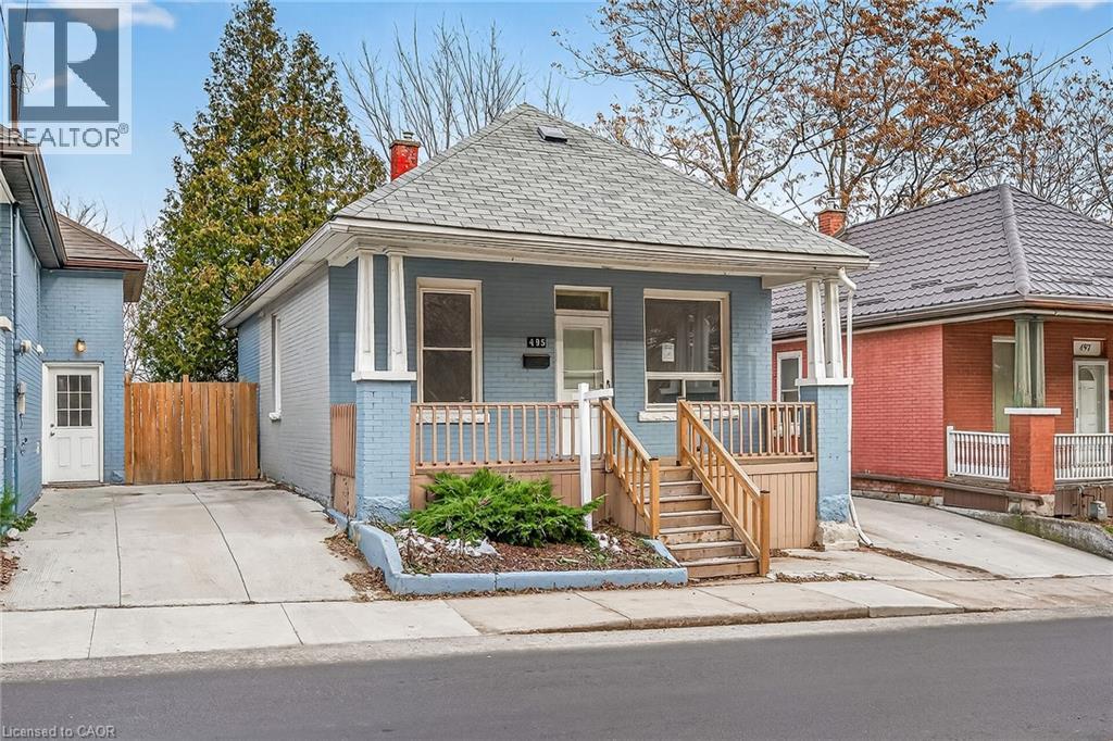 495 CHARLTON Avenue E