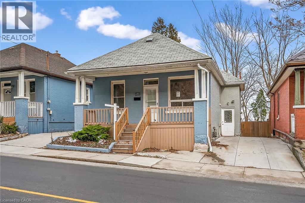 495 CHARLTON Avenue E