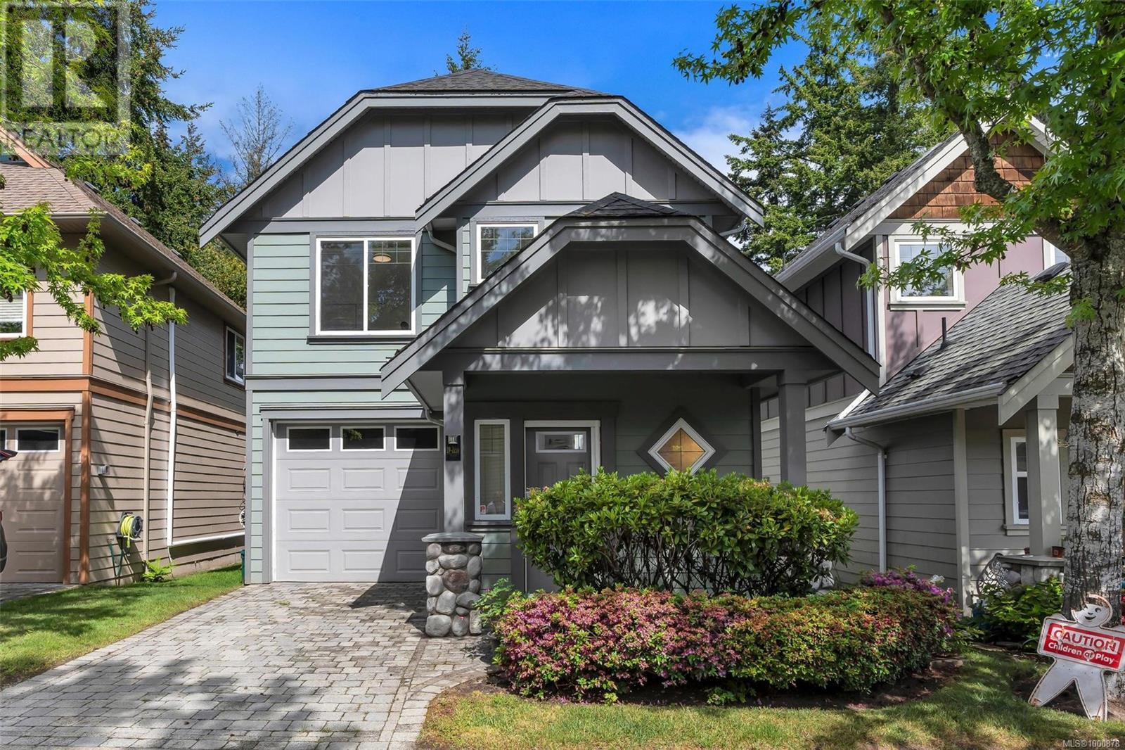 19 2210 Sooke Rd