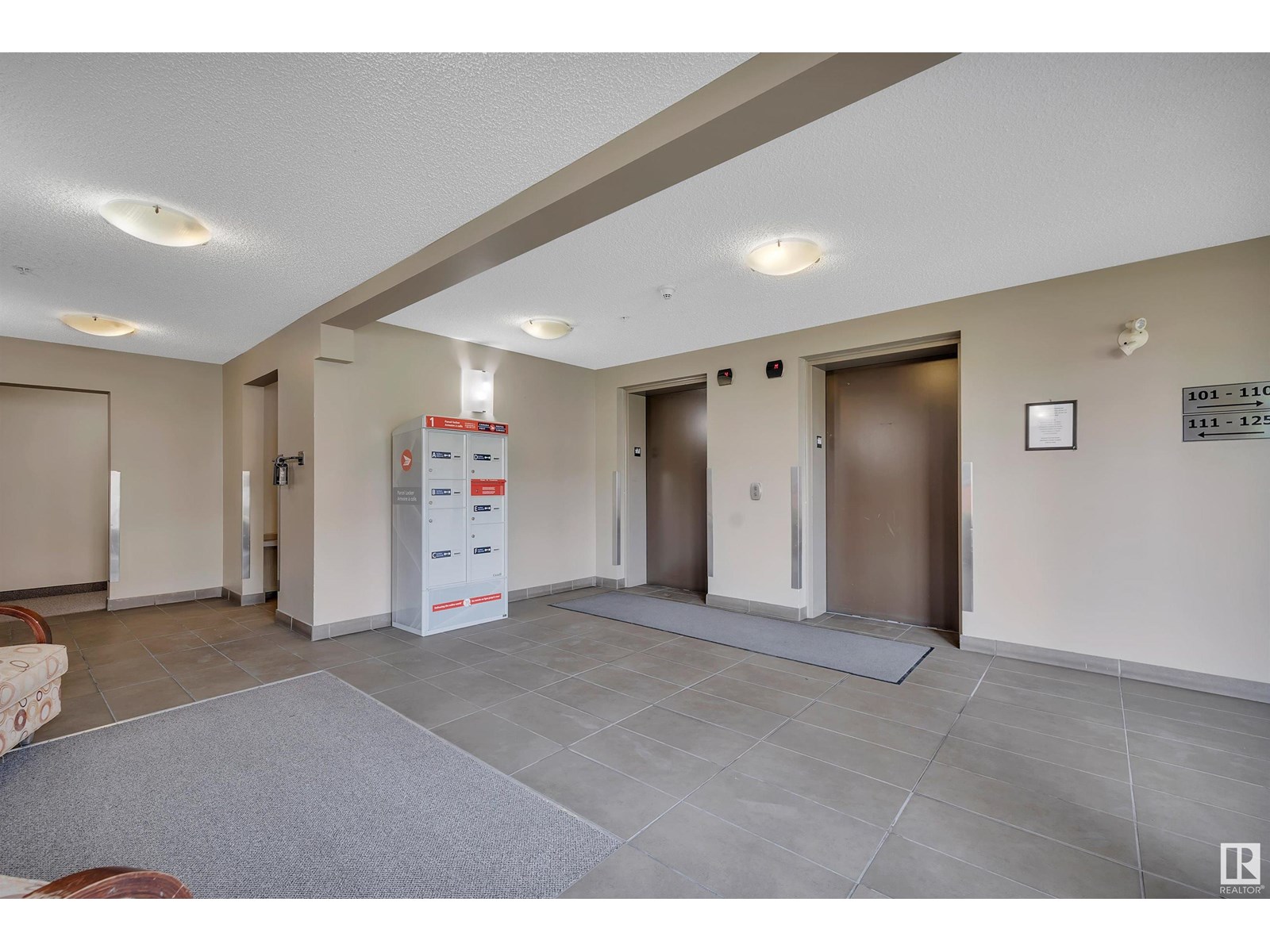 #110 13907 136 ST NW NW