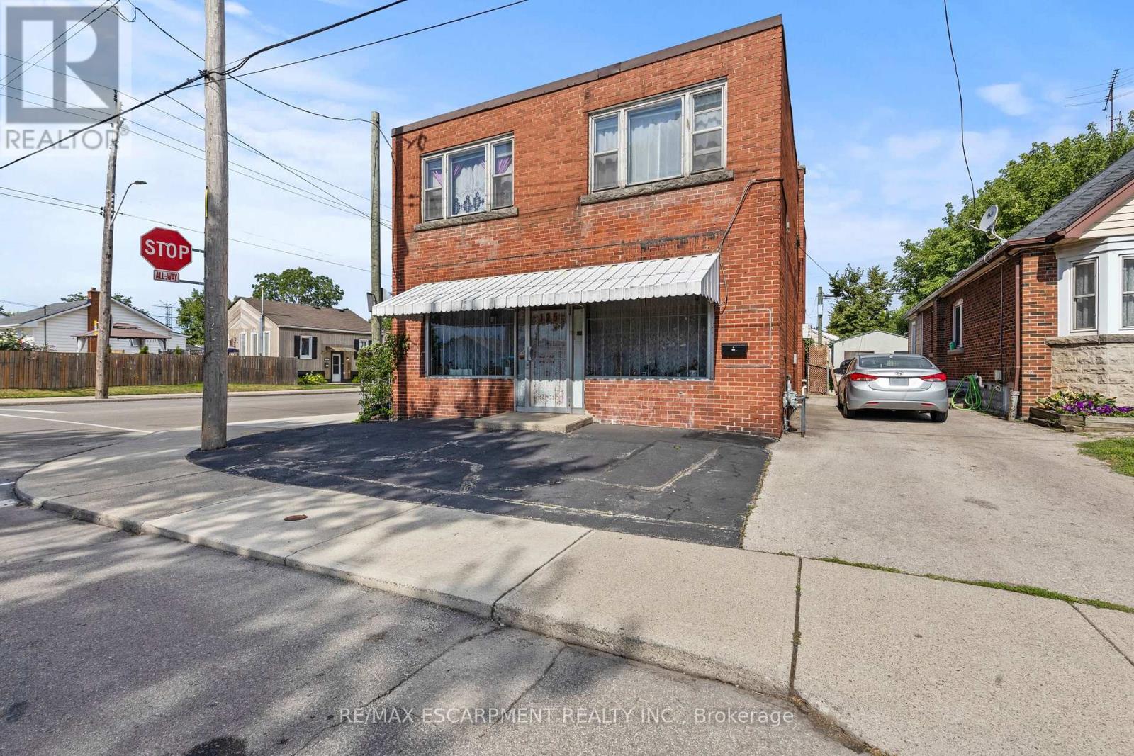 125 TOLTON AVENUE