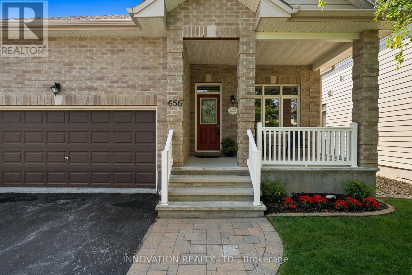 656 BRIDLEGLEN CRESCENT