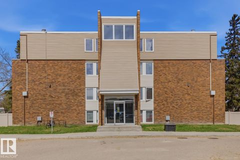 #212 7815 159 ST NW Edmonton AB T5R2E1