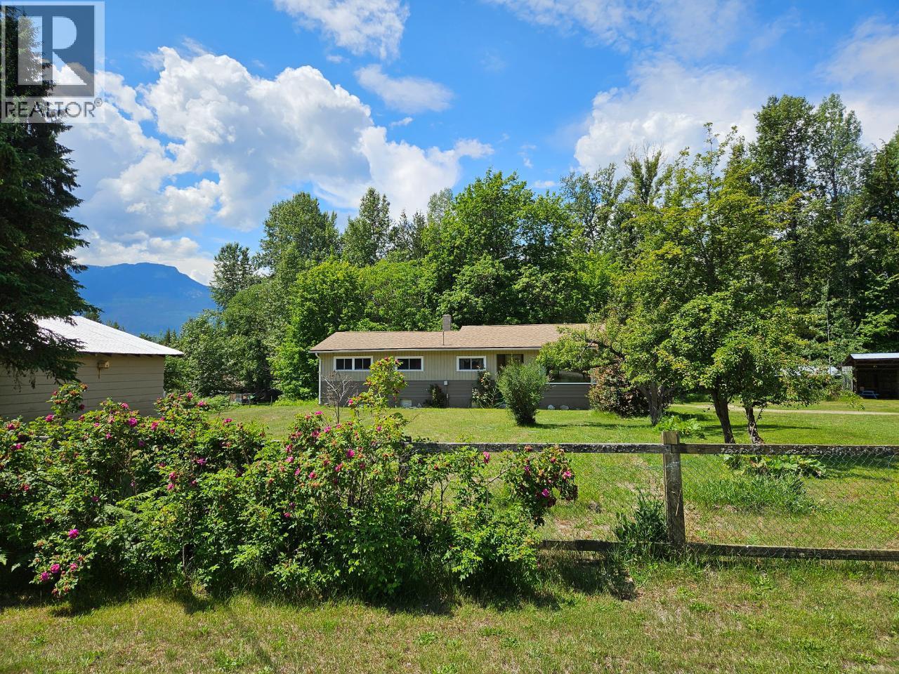 432 ALEXANDER Road