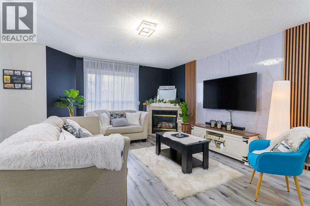 13 Mt. Aberdeen Manor SE