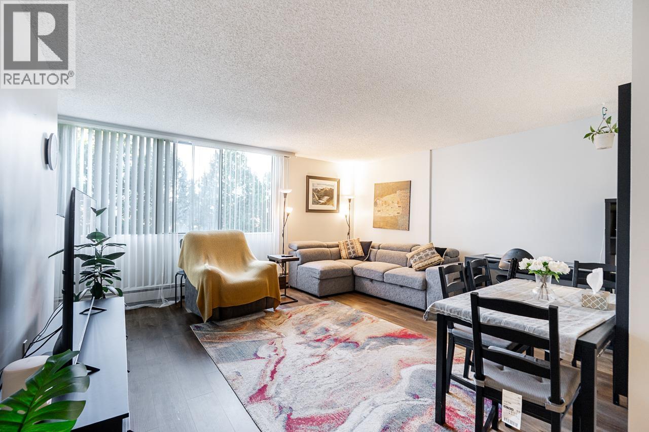 405 9300 PARKSVILLE DRIVE