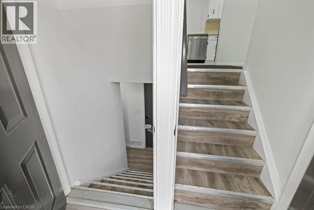 24 TARA Crescent