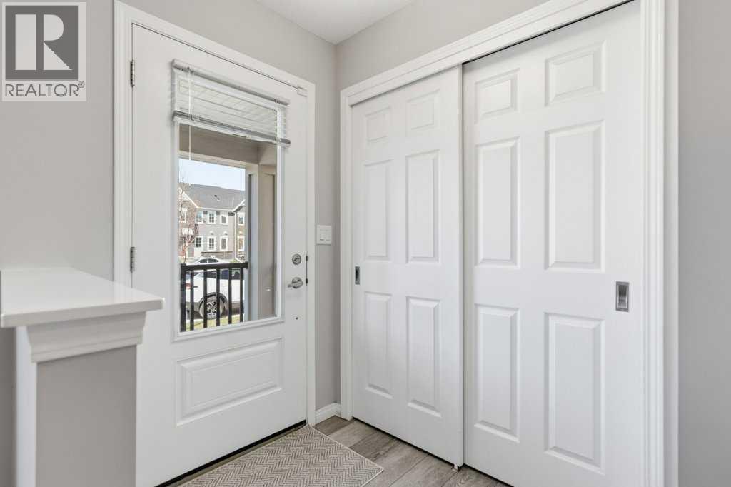 47 Yorkville Boulevard SW