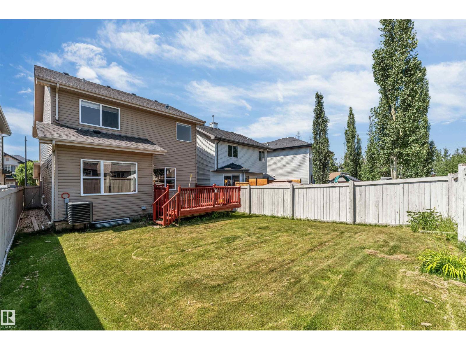 121 64 ST SW