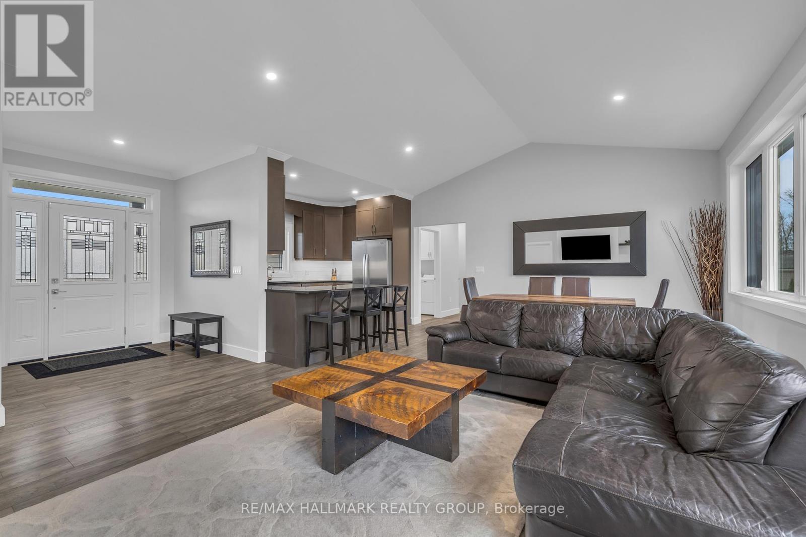 1077 SHEARER DRIVE