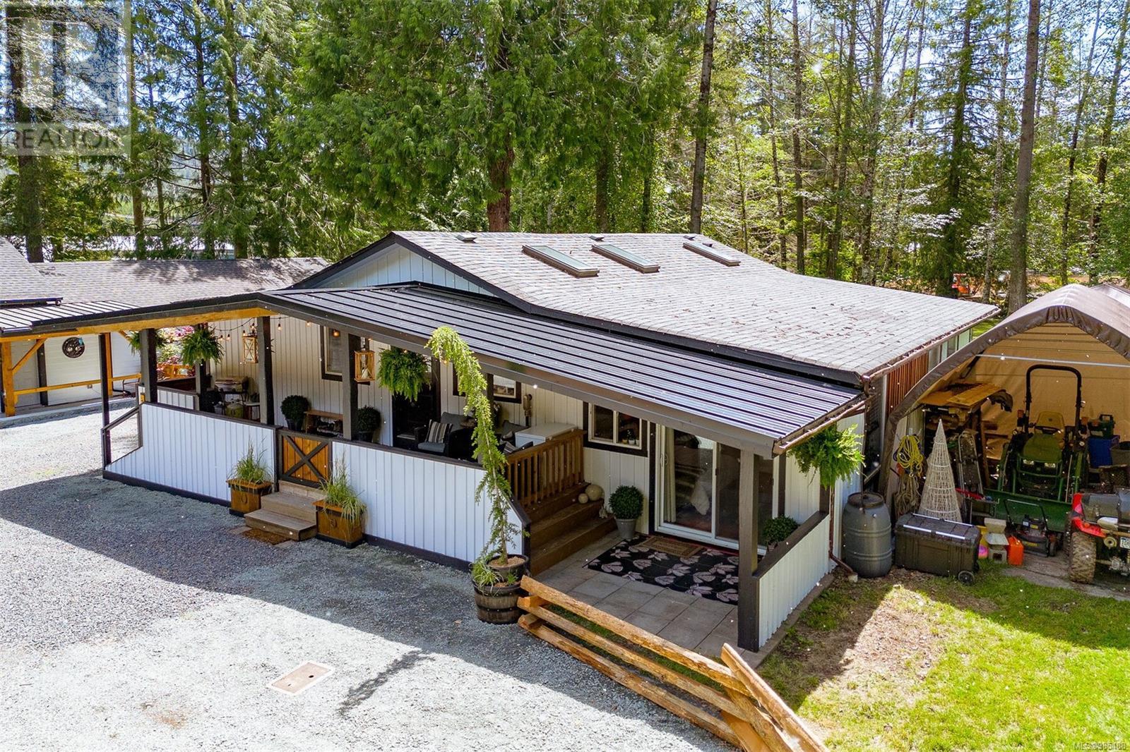 3412 Otter Point Rd