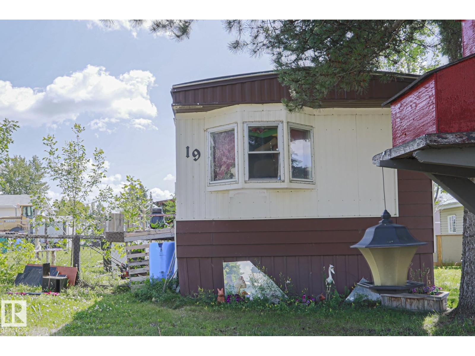 19 Ridgeway DR NW NW