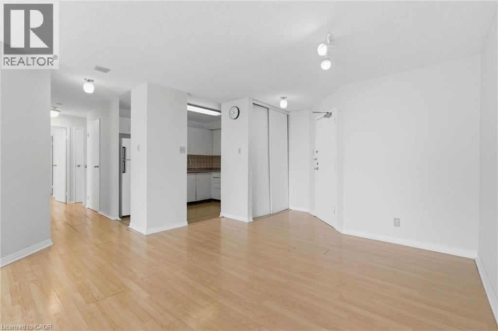25 TRAILWOOD Drive Unit# 2206