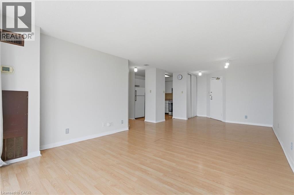 25 TRAILWOOD Drive Unit# 2206
