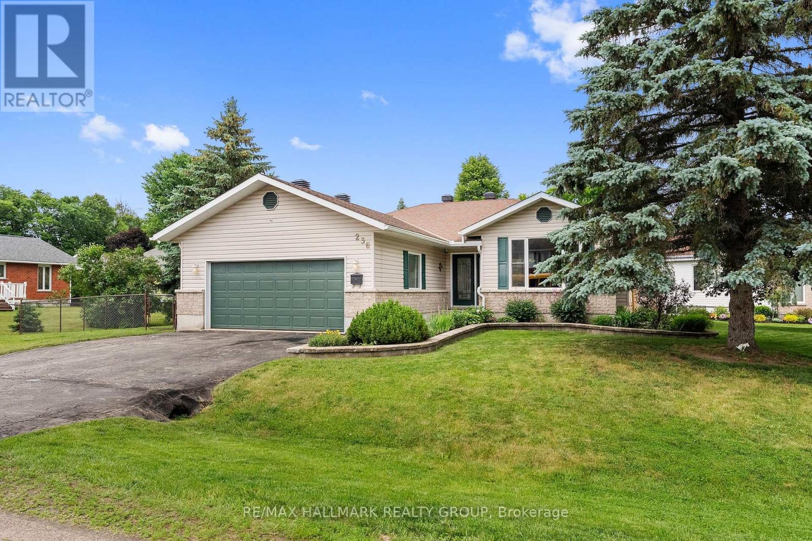 236 VANIER CRESCENT