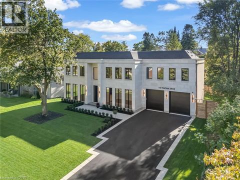 114 TRACINA Drive Oakville ON L6L4B7
