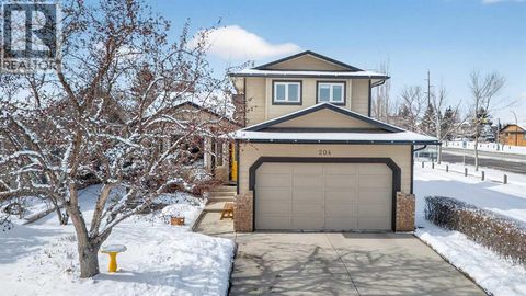 204 Sunrise Circle SE Calgary AB T2X2Z8