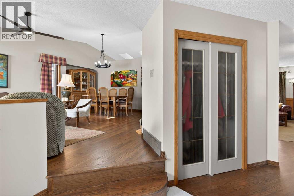 204 Sunrise Circle SE