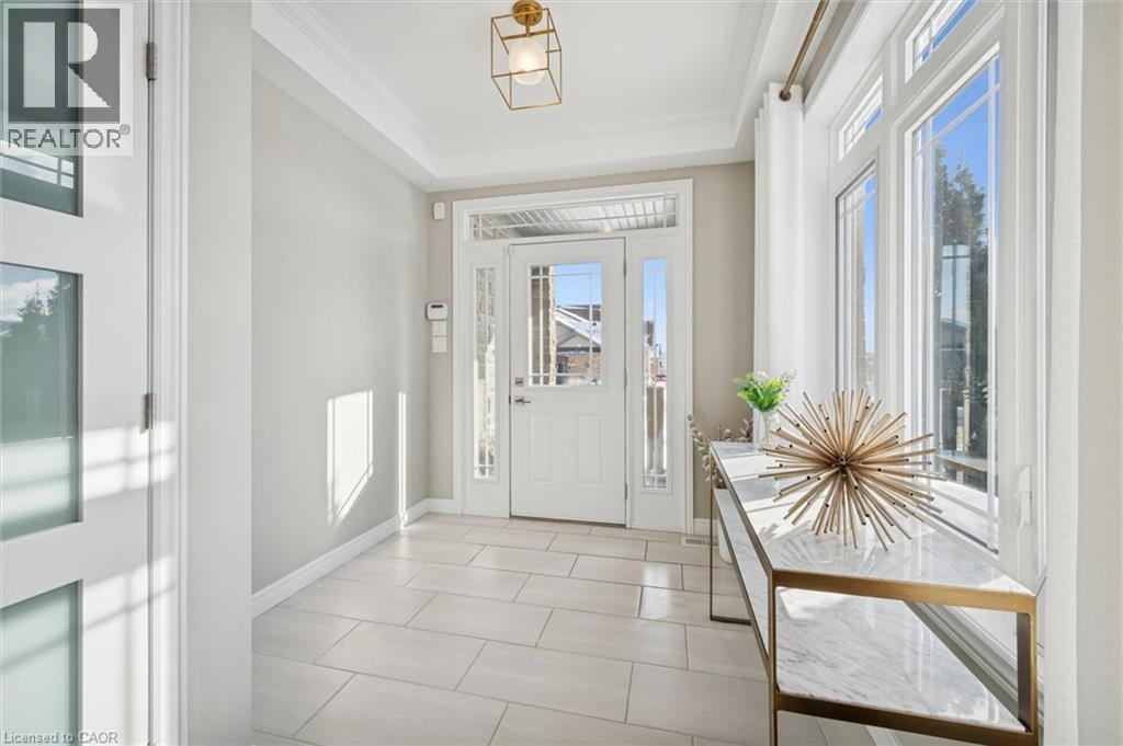 97 RIVERTRAIL Avenue