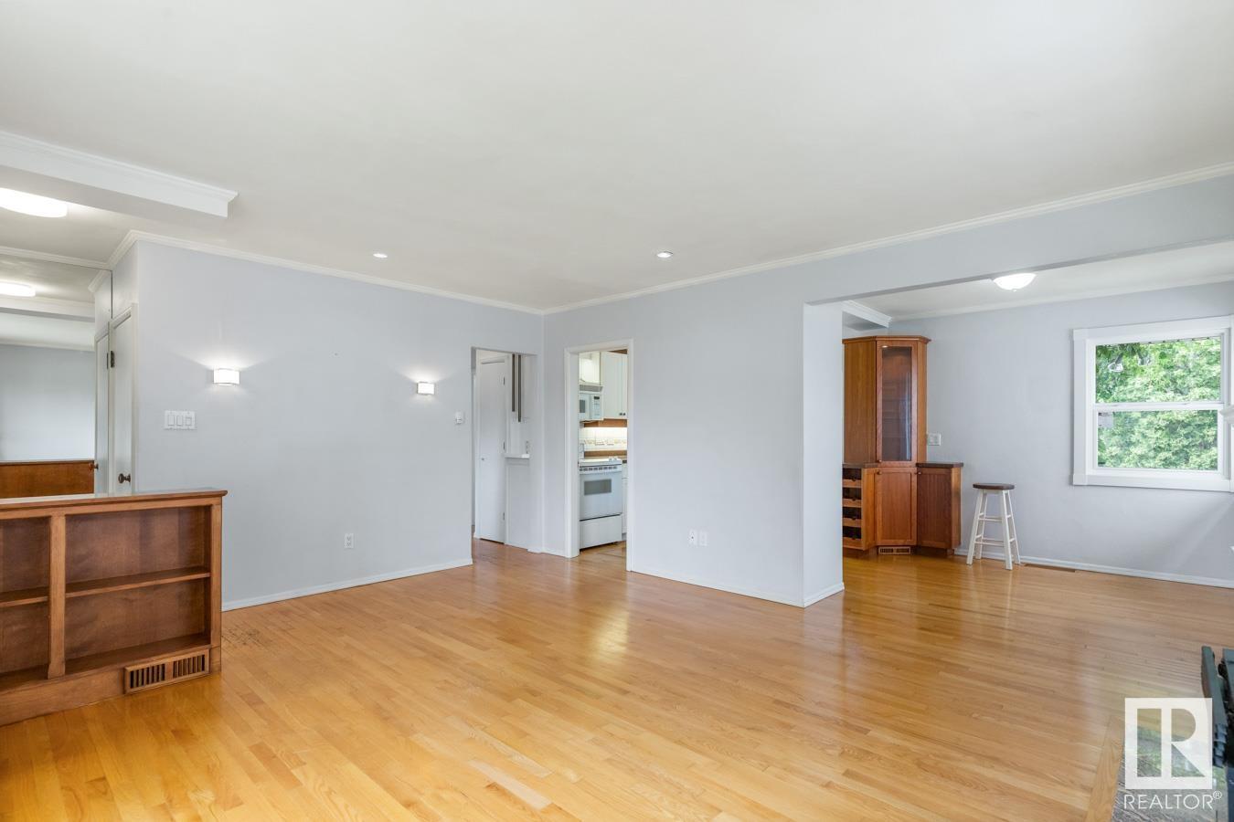 10926 117 ST NW