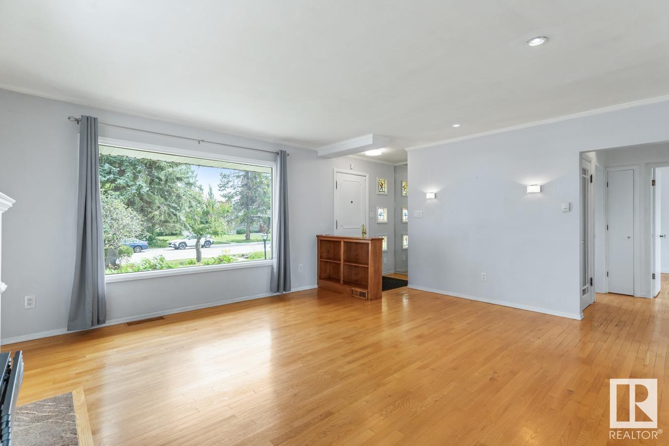 10926 117 ST NW