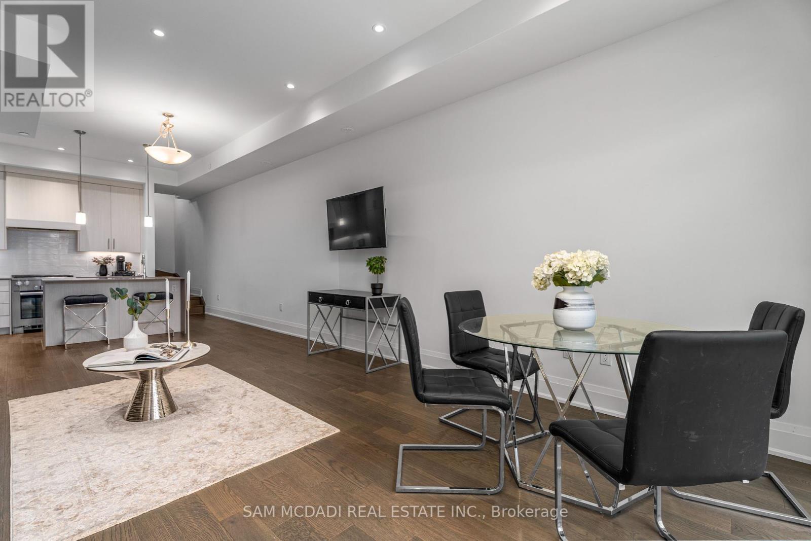 21 - 95 BROOKFIELD ROAD