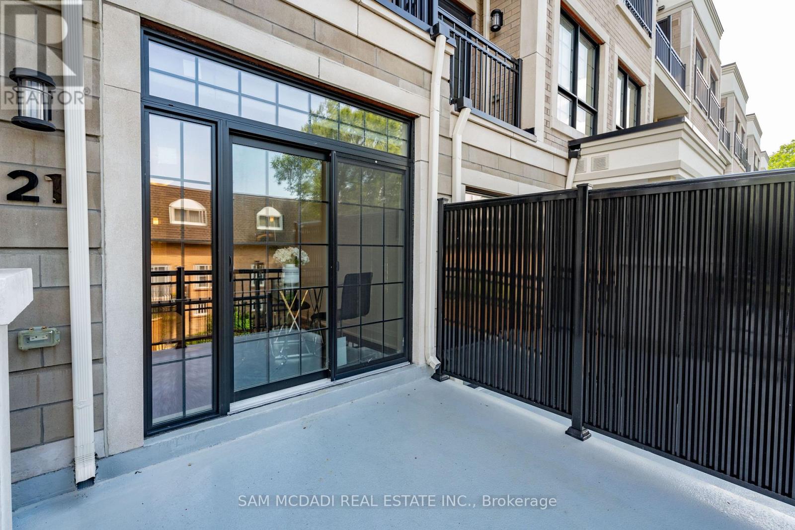 21 - 95 BROOKFIELD ROAD