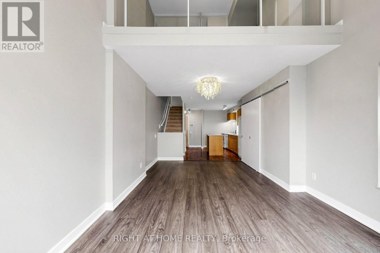 501 - 77 LOMBARD STREET