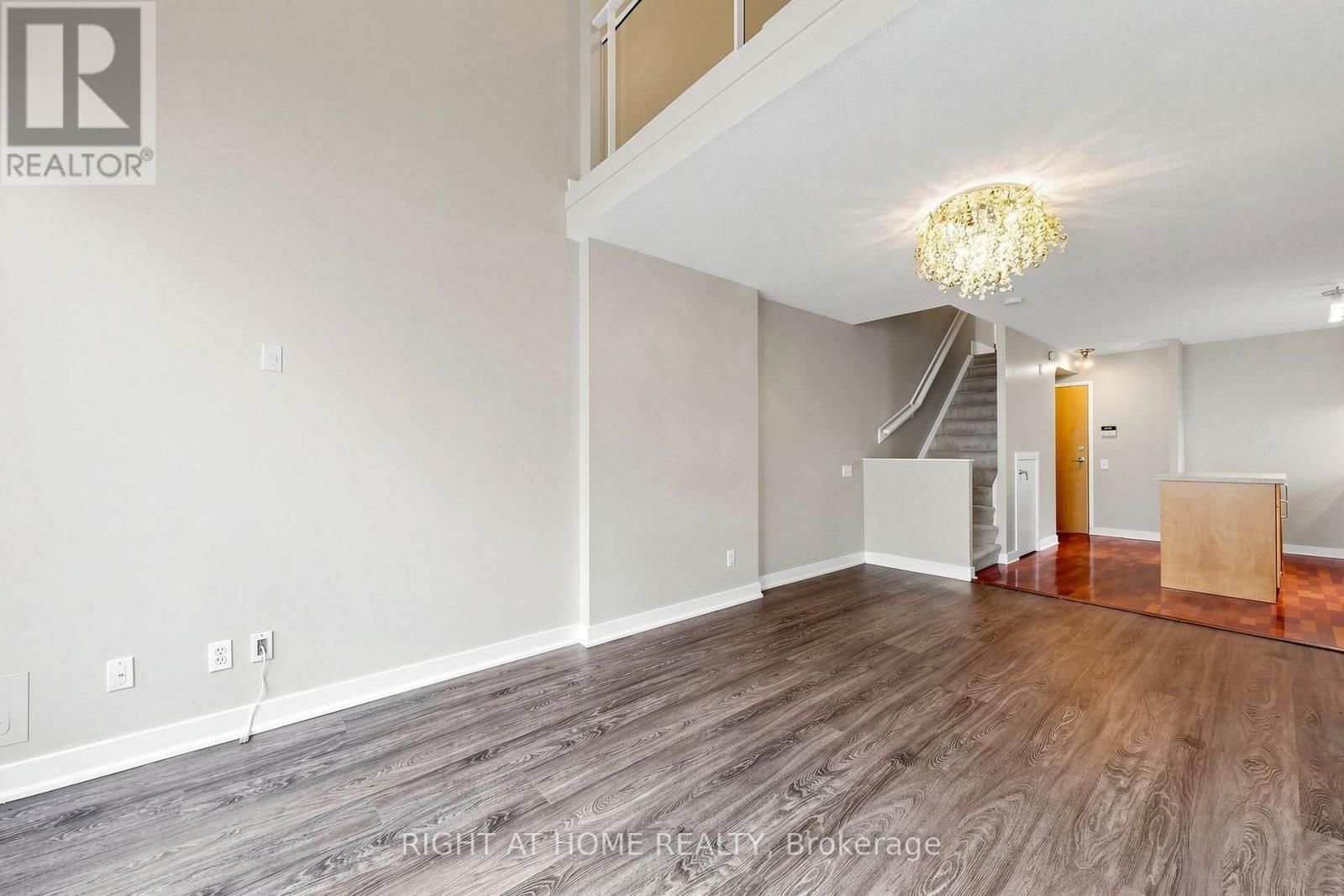 501 - 77 LOMBARD STREET