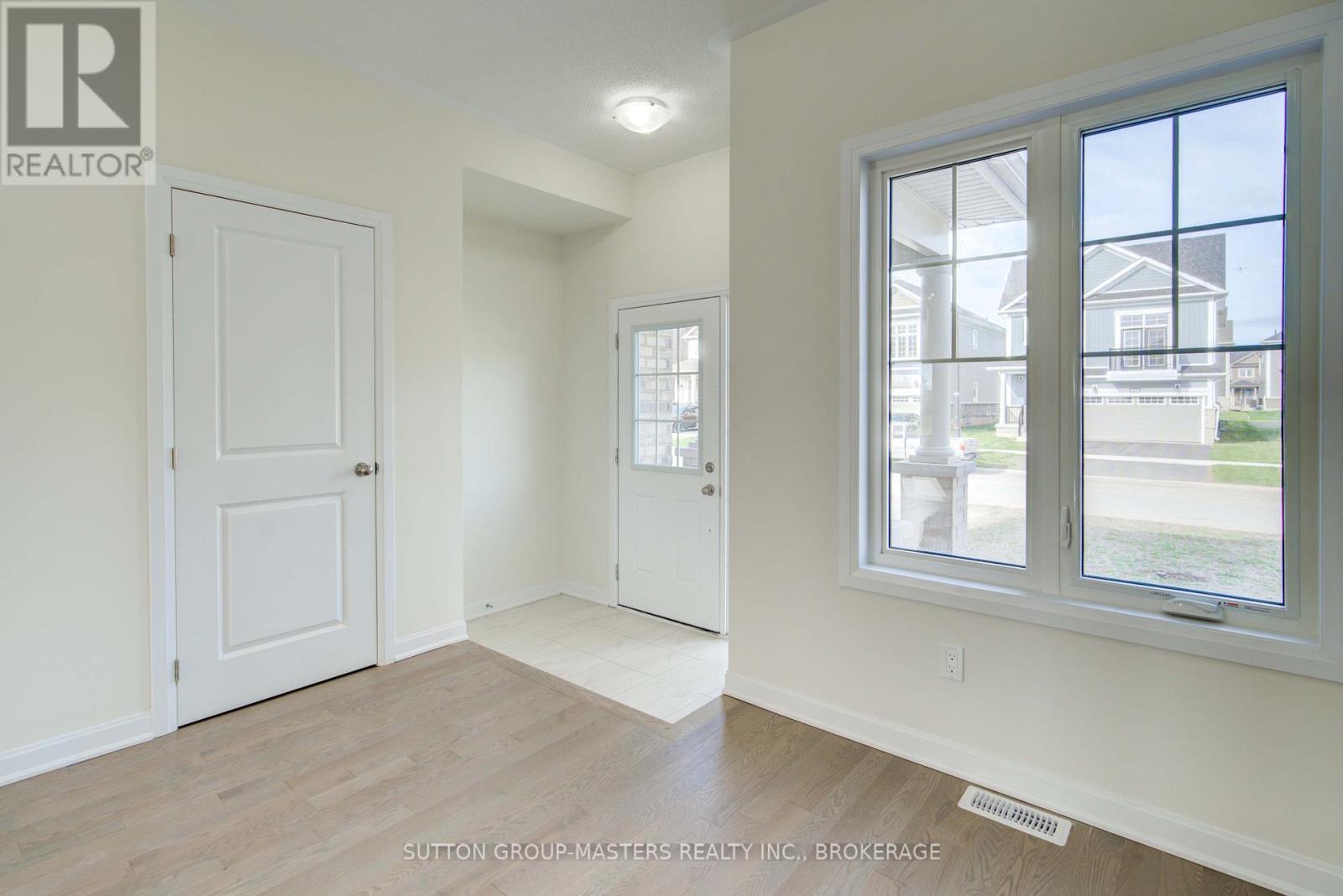 54 GOLF LINKS DRIVE