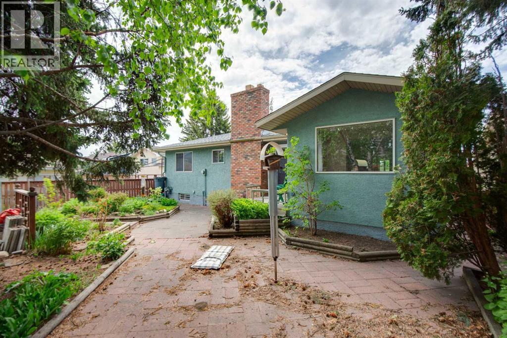 328 Norseman Road NW
