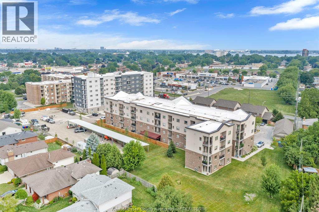 8475 WYANDOTTE East Unit# 402