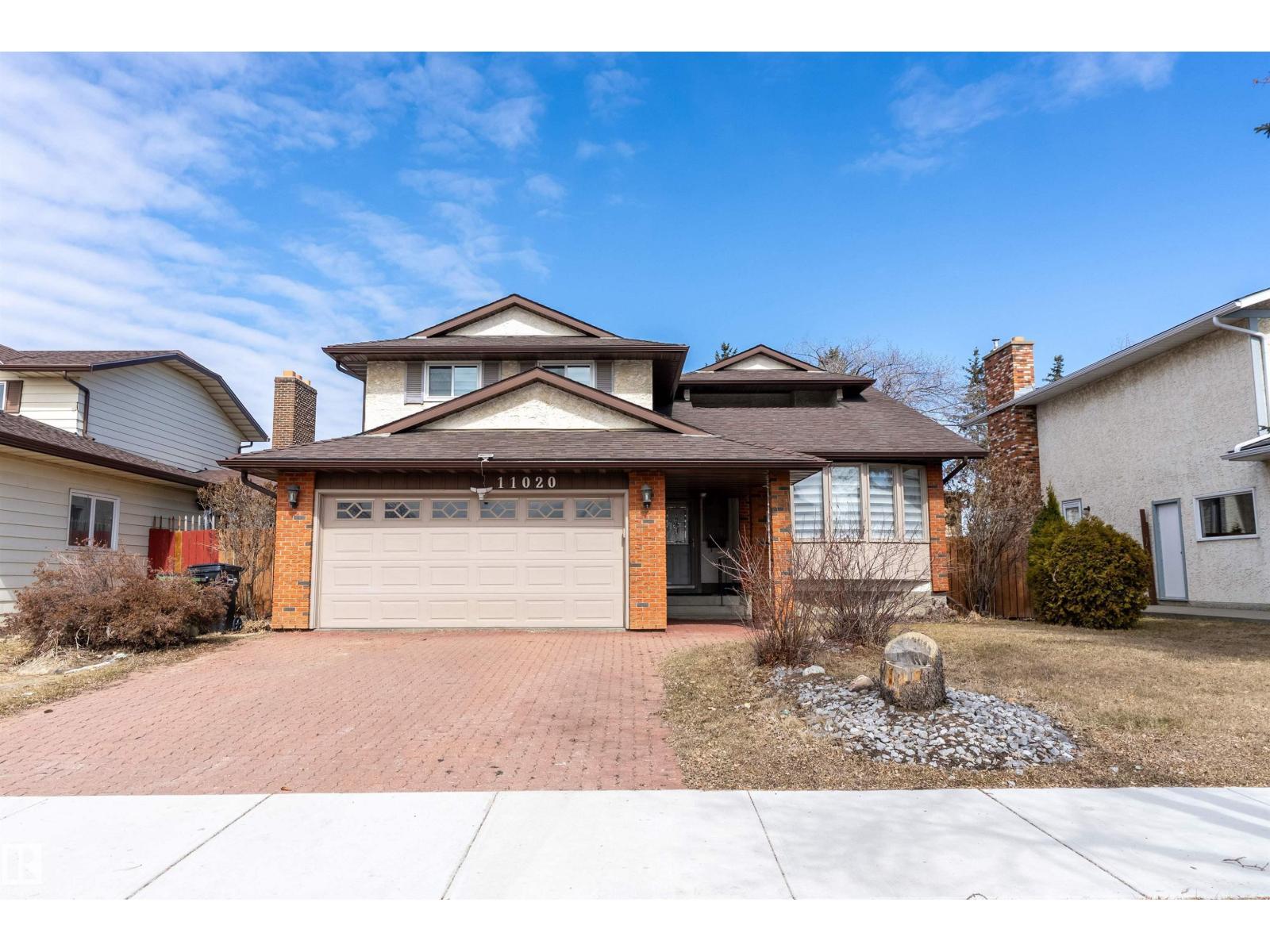 11020 158 AV NW