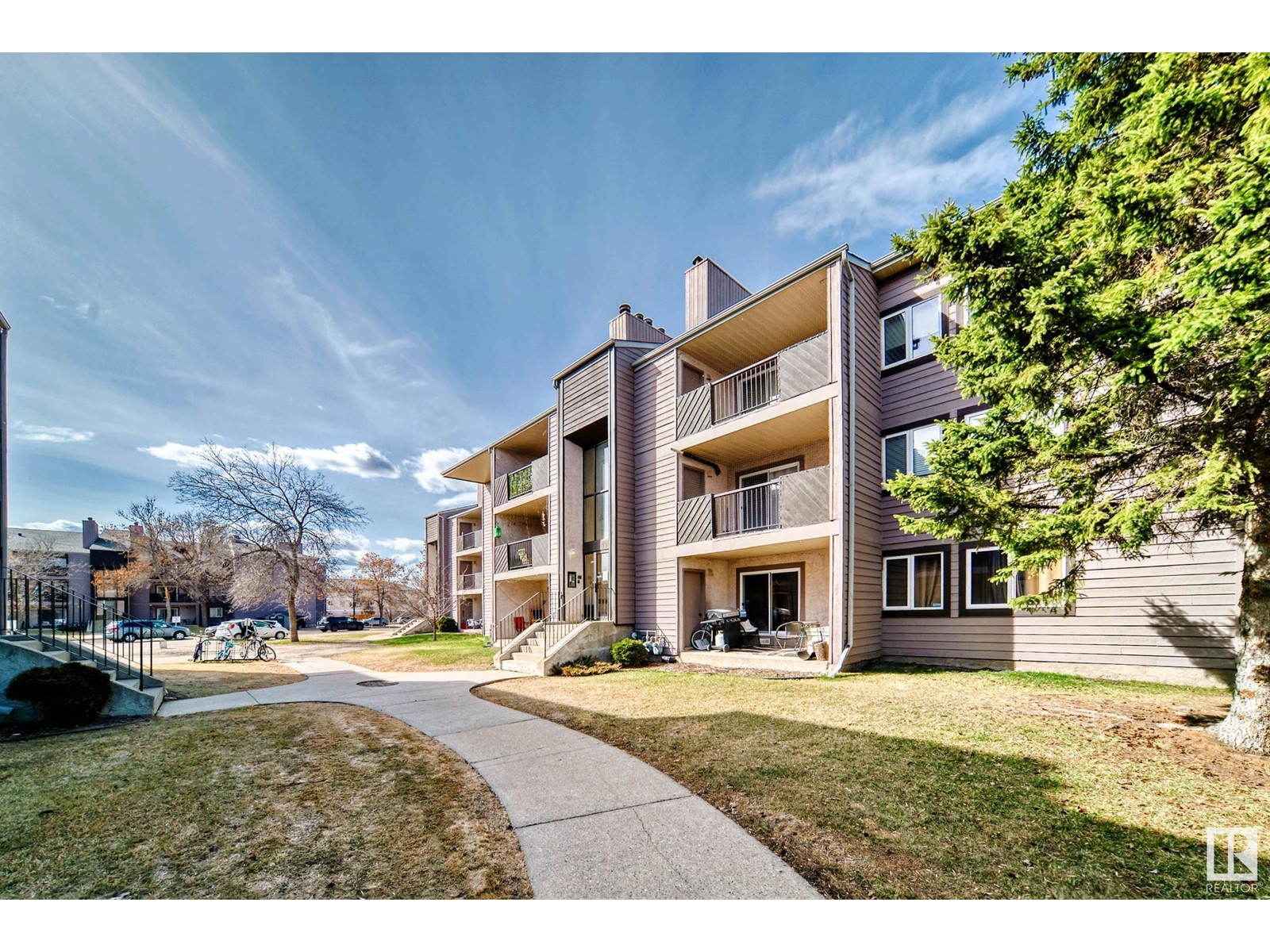 #103 49 AKINS DR
