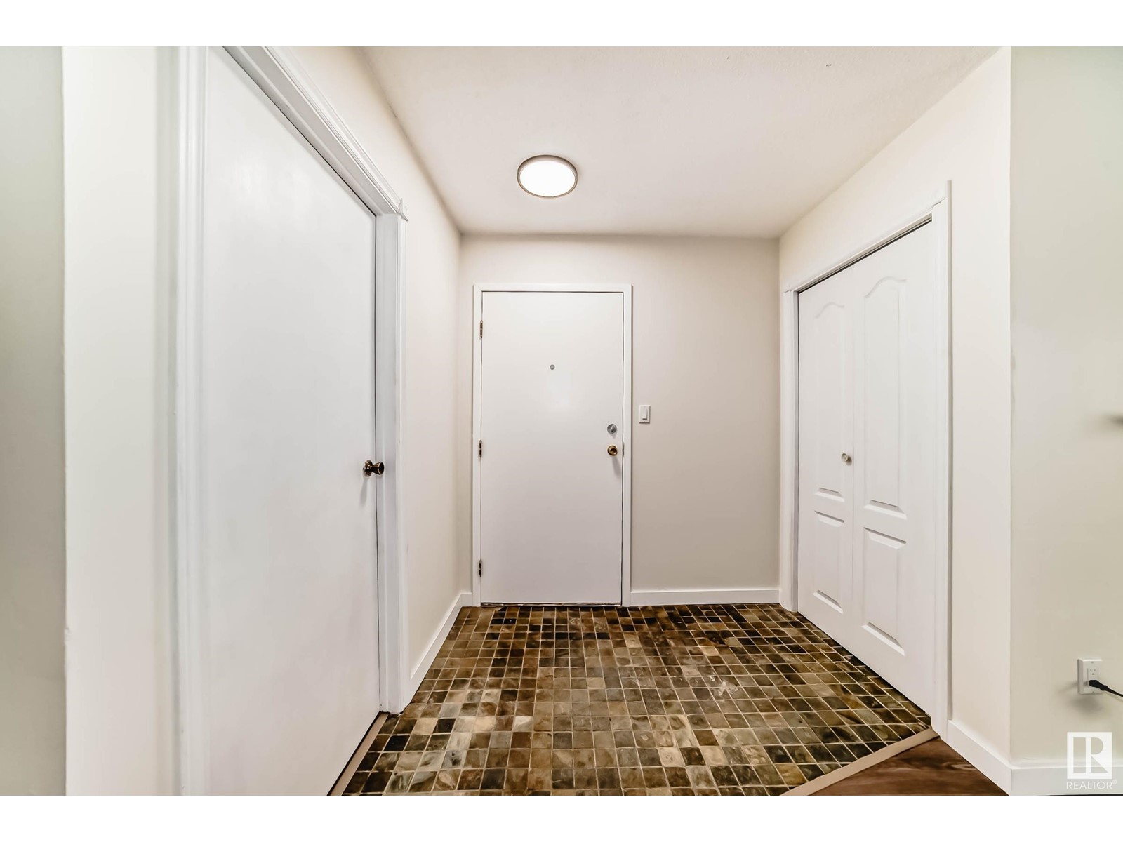 #103 49 AKINS DR
