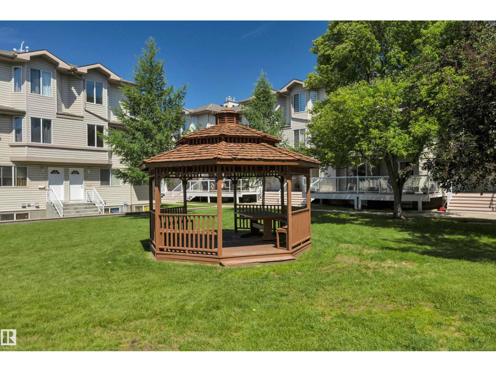 #47 2505 42 ST NW