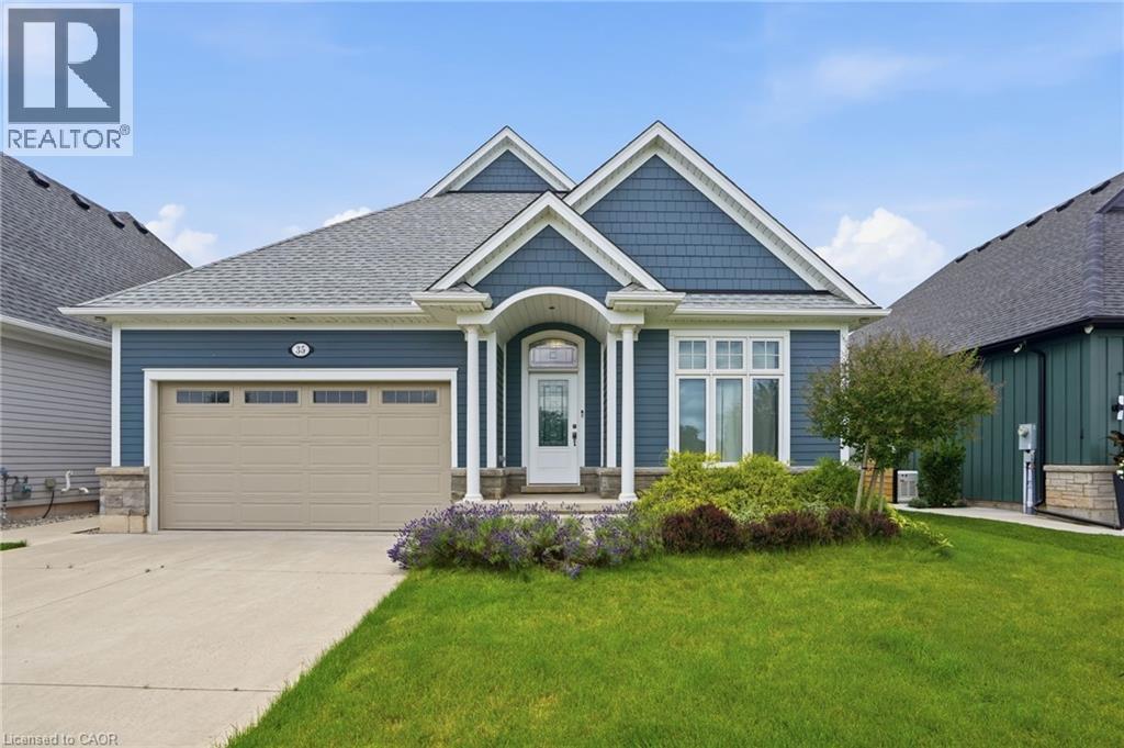 35 BUTLERS Drive N