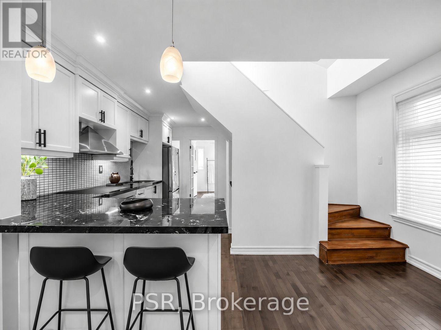 562 ARLINGTON AVENUE