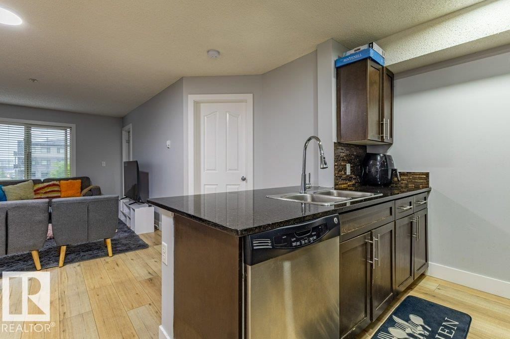 #306 11820 22 AV SW SW