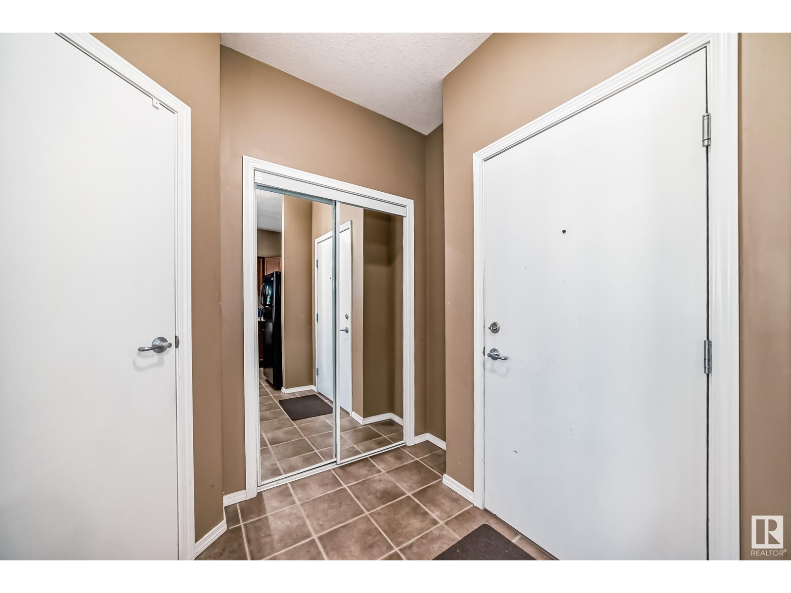 #409 4316 139 AV NW