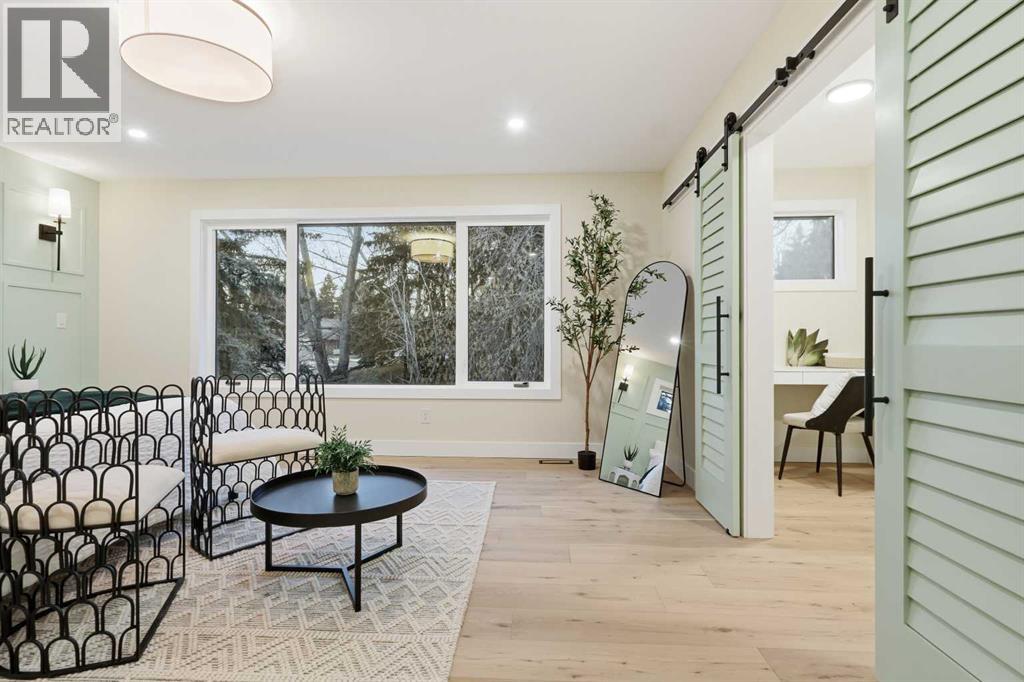 902 Varsity Estates Place NW