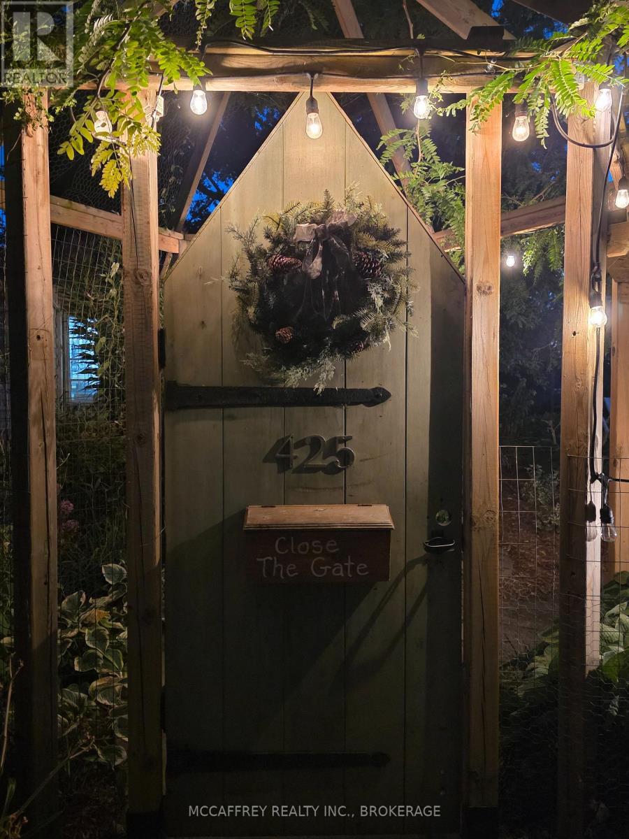 425 SOUTH SHORE ROAD
