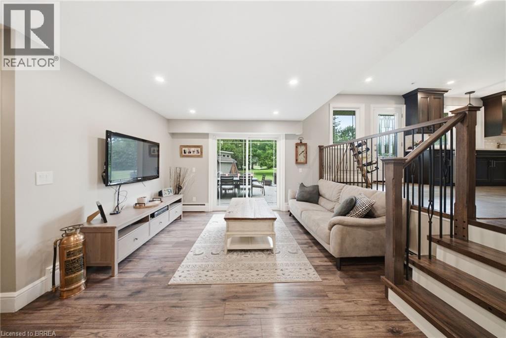 17 PLEASANT Crescent