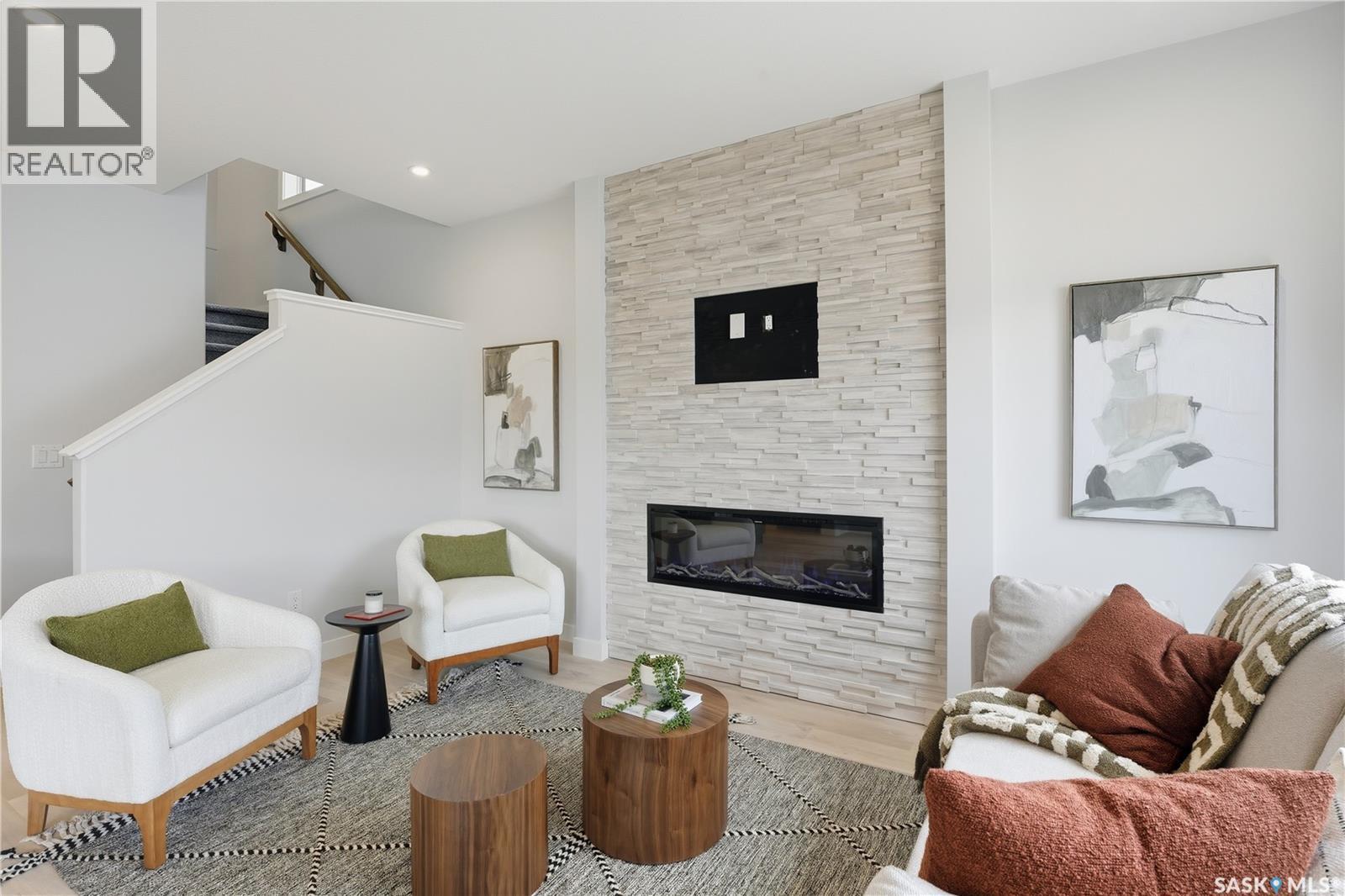 1050 Nightingale TERRACE