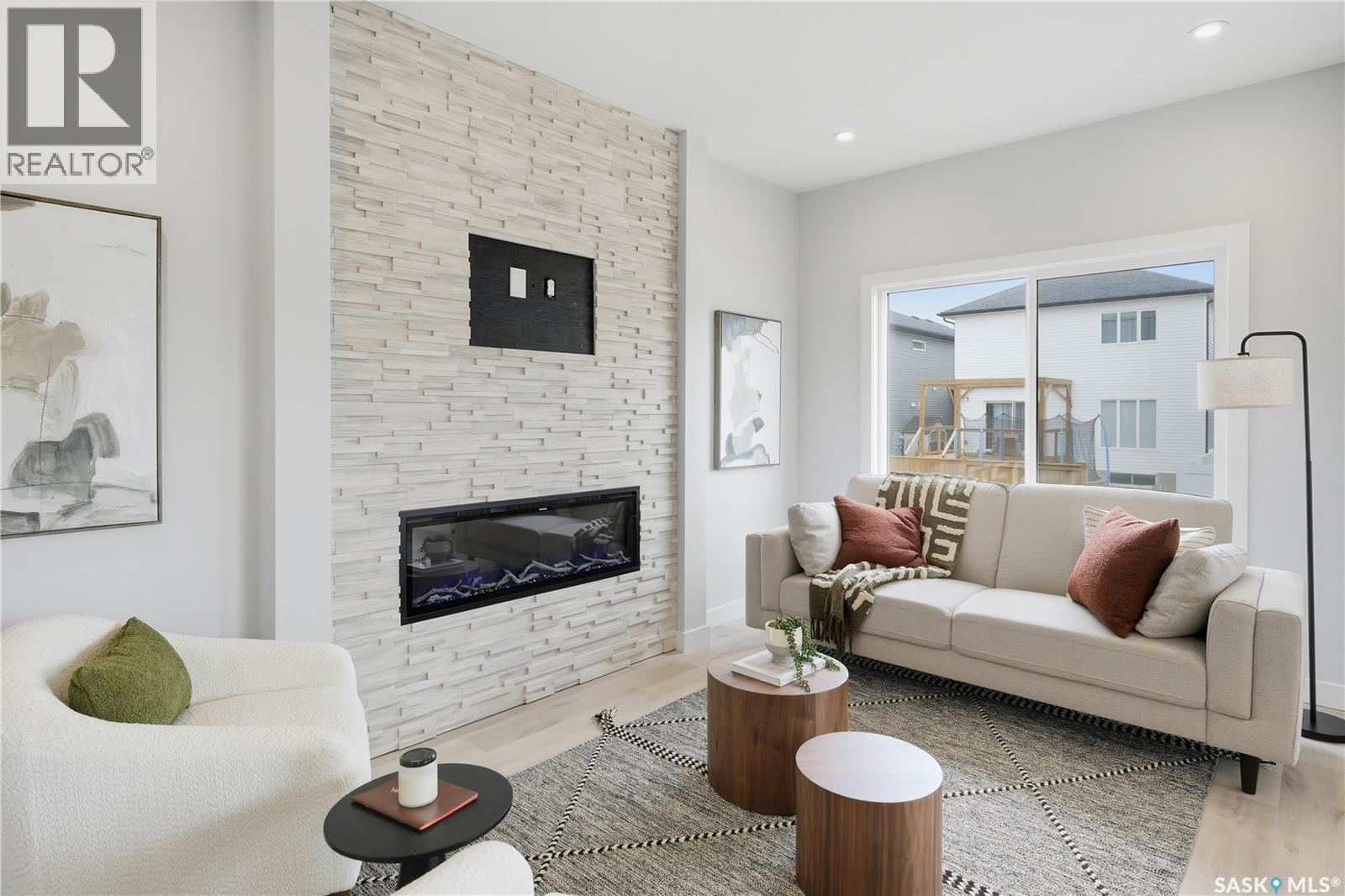 1050 Nightingale TERRACE