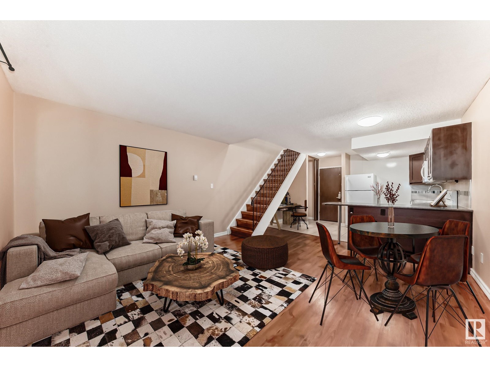 #20 10931 83 ST NW