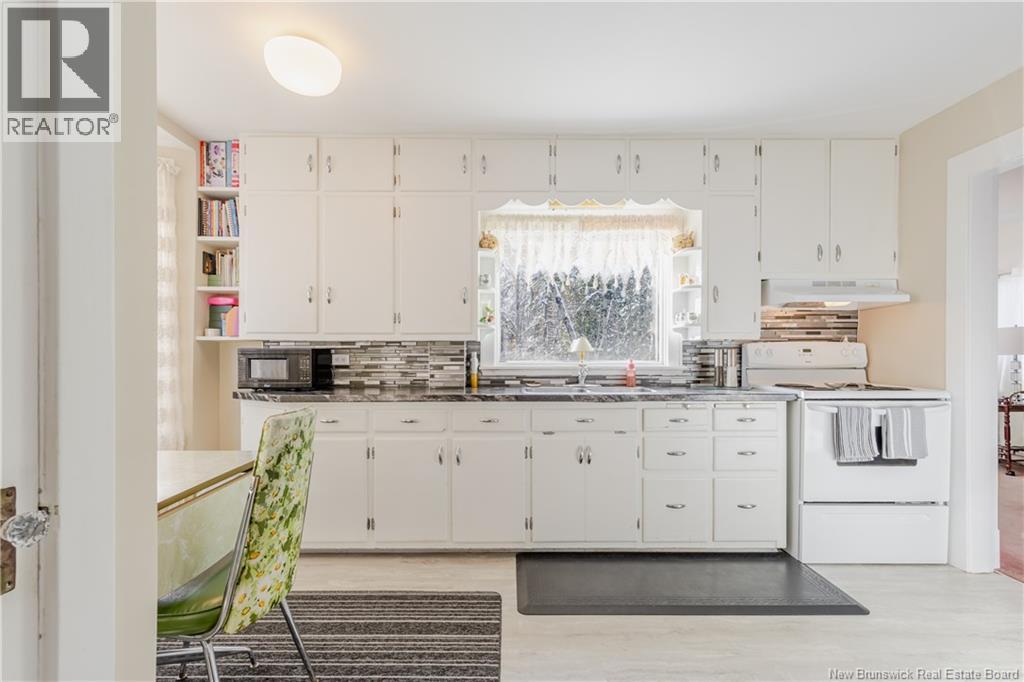 63 Lake Avenue - Photo 3