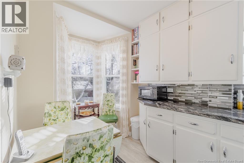 63 Lake Avenue - Photo 4