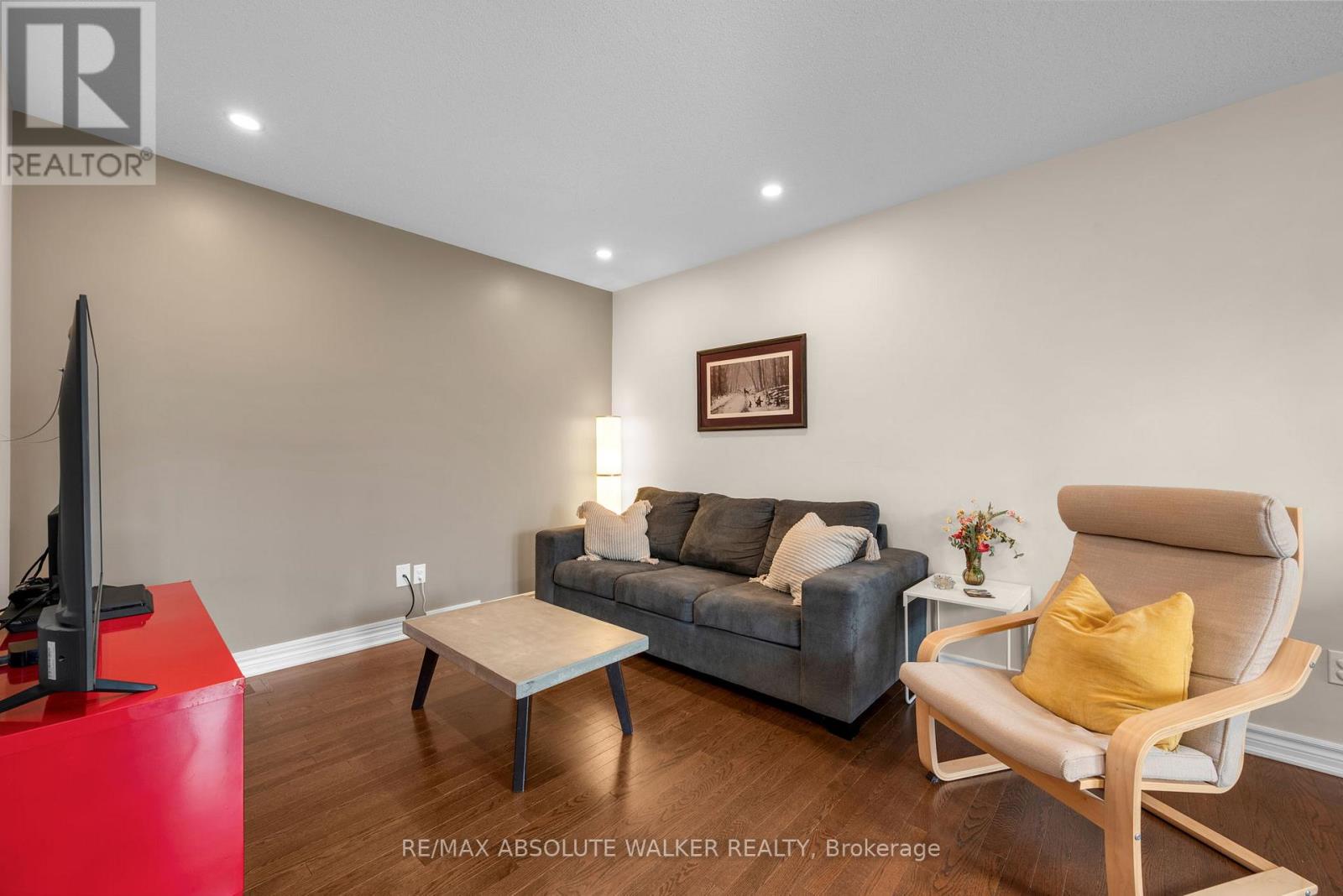 156 SUNSHINE CRESCENT