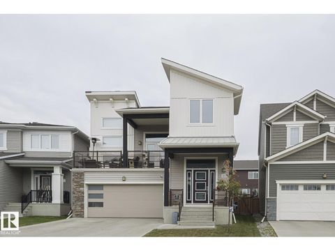2011 201 ST NW Edmonton AB T6M0X7